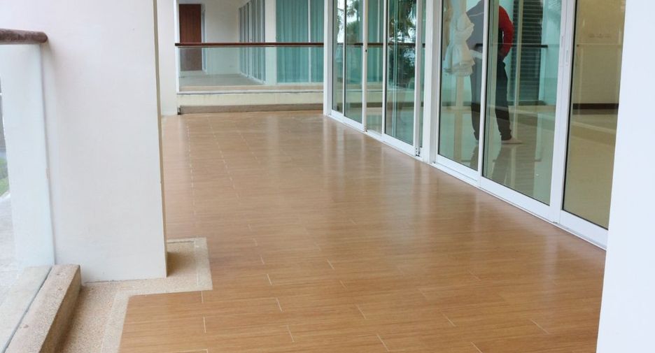 For sale 3 bed condo in Mueang Krabi, Krabi