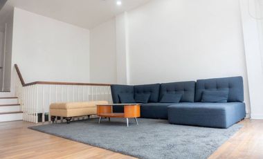 For sale 3 bedrooms townhouse in Bang Kapi, Bangkok
