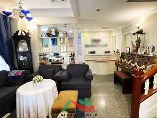 Reihenhaus zum Kauf mit 4 Zimmer in Taling Chan, Bangkok