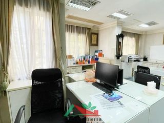Reihenhaus zum Kauf mit 4 Zimmer in Taling Chan, Bangkok