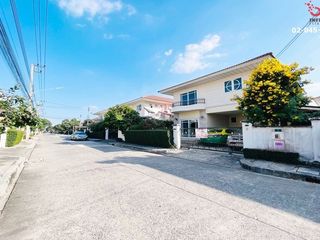 For sale 4 Beds house in Lam Luk Ka, Pathum Thani