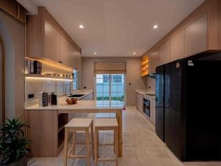 For rent 4 bedrooms villa in Mueang Chiang Mai, Chiang Mai