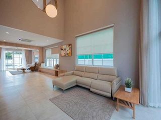 For rent 4 bedrooms villa in Mueang Chiang Mai, Chiang Mai