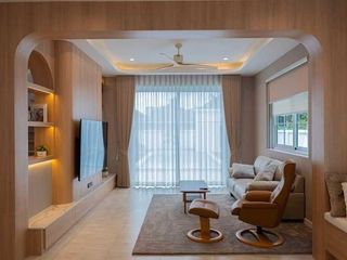 For rent 4 bedrooms villa in Mueang Chiang Mai, Chiang Mai