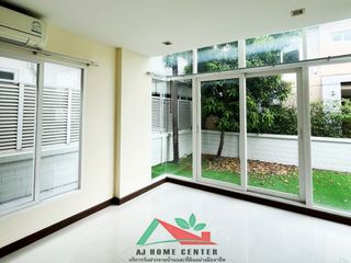 For sale 4 Beds house in Taling Chan, Bangkok