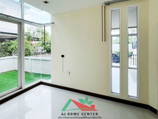 For sale 4 Beds house in Taling Chan, Bangkok