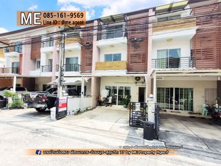 For sale 4 bed townhouse in Suan Luang, Bangkok
