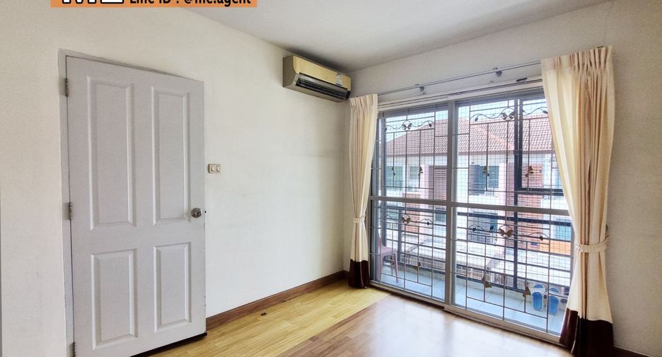 For sale 4 ベッドルーム townhouse in Suan Luang, Bangkok