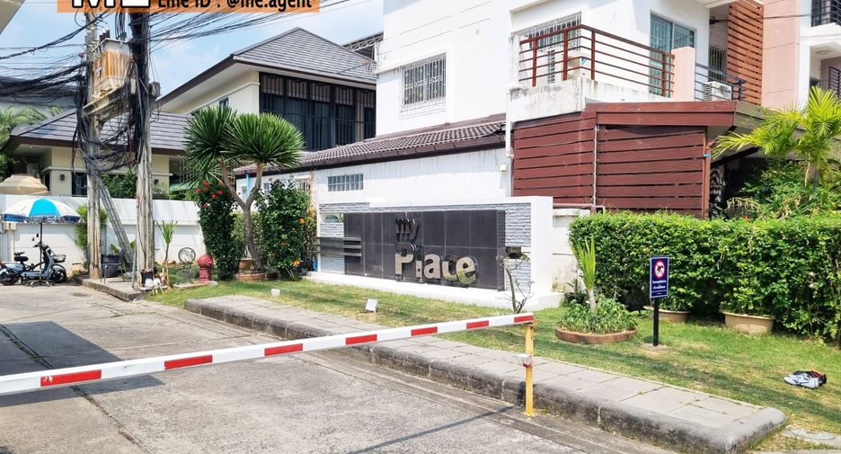 For sale 4 ベッドルーム townhouse in Suan Luang, Bangkok