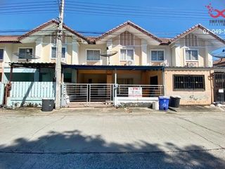For sale 3 bed townhouse in Mueang Chachoengsao, Chachoengsao