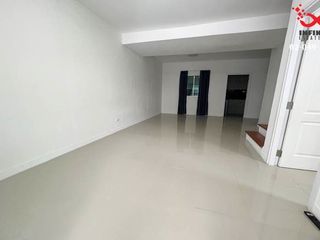 For sale 3 bed townhouse in Mueang Pathum Thani, Pathum Thani