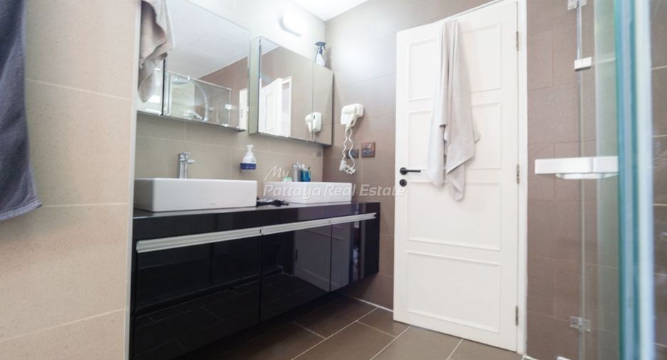 For sale 2 bedrooms condo in Bang Lamung, Chonburi