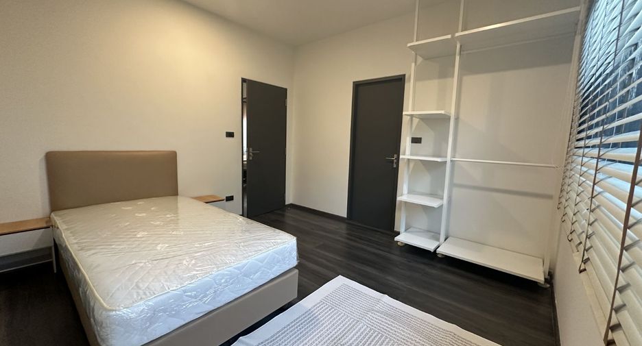 For rent and for sale 3 bedrooms townhouse in Bang Phli, Samut Prakan