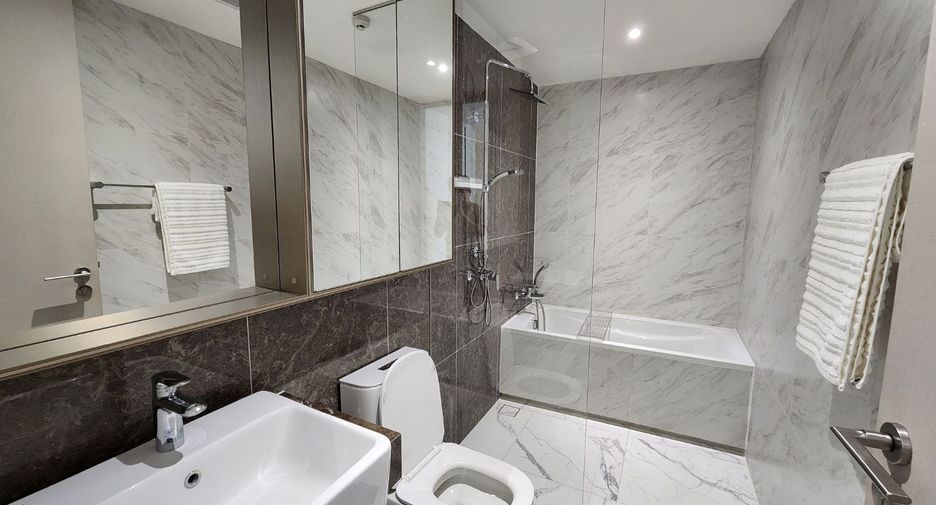 À vendre 1 chambre condo à Khlong Toei, Bangkok
