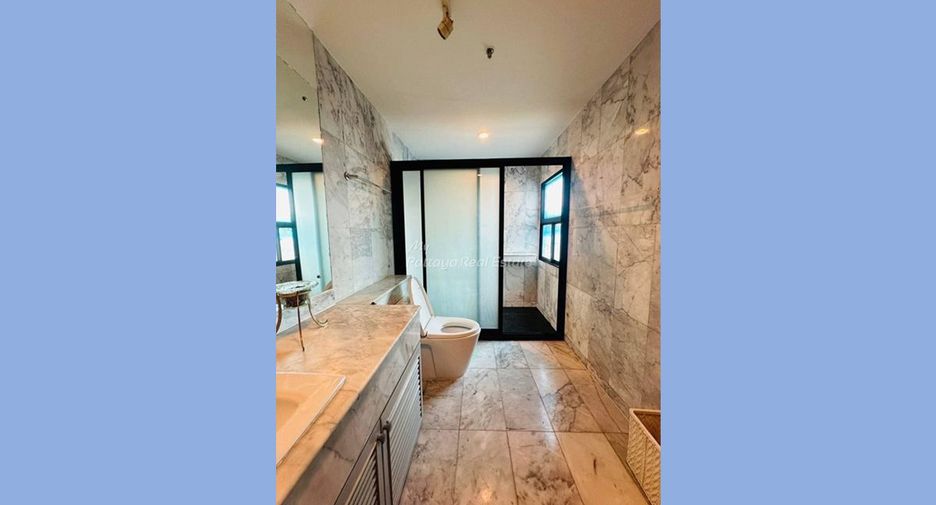 For sale 3 bedrooms condo in Bang Lamung, Chonburi