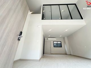 For rent and for sale 4 bed townhouse in Pak Kret, Nonthaburi