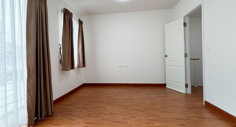 À vendre 4 chambres maison à Bang Kruai, Nonthaburi