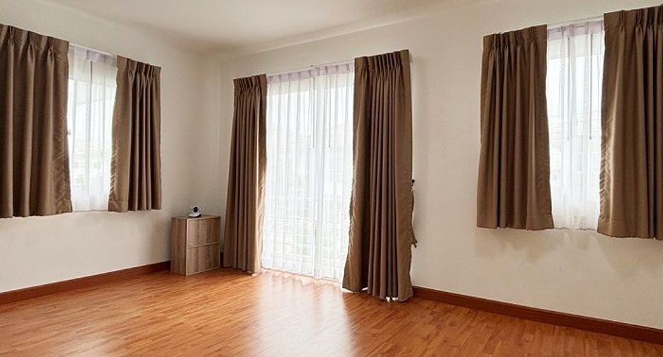 À vendre 4 chambres maison à Bang Kruai, Nonthaburi