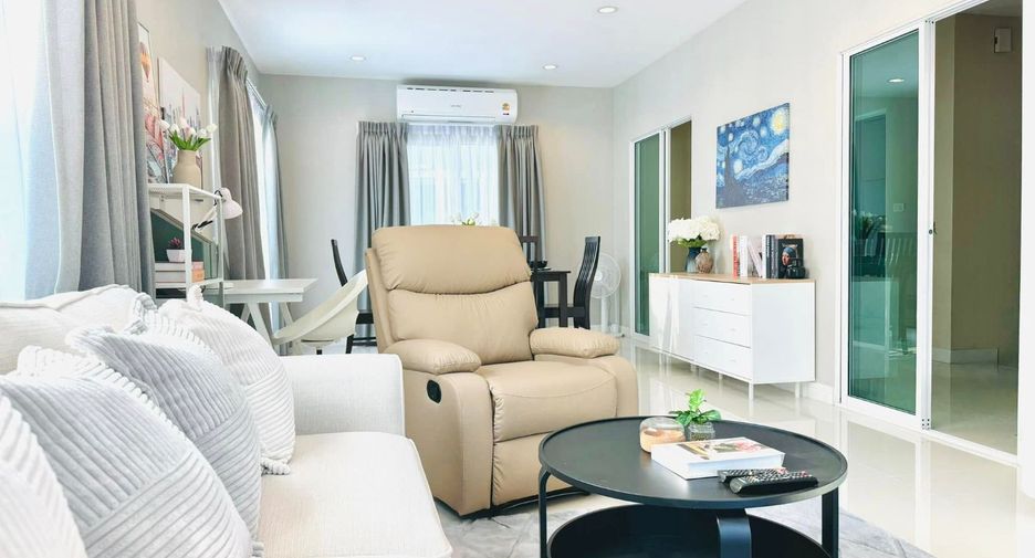 For rent 3 bedrooms house in Mueang Chiang Mai, Chiang Mai