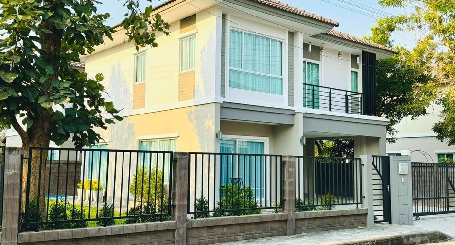 For rent 3 bedrooms house in Mueang Chiang Mai, Chiang Mai