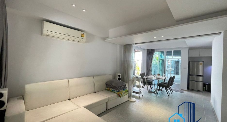 For sale 3 bedrooms townhouse in Bueng Kum, Bangkok