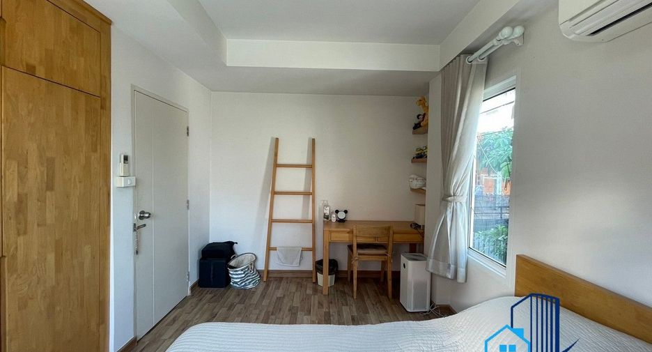 For sale 3 bedrooms townhouse in Bueng Kum, Bangkok