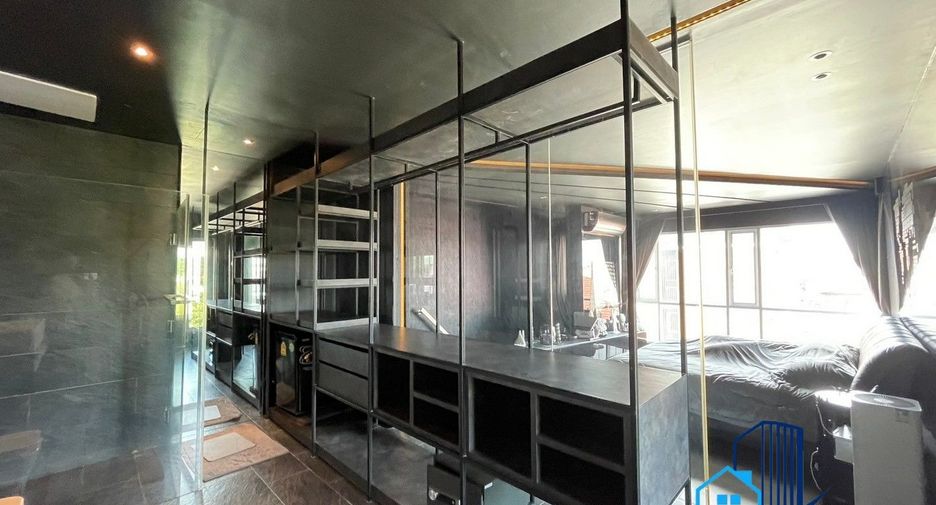 For sale 3 bedrooms townhouse in Bueng Kum, Bangkok