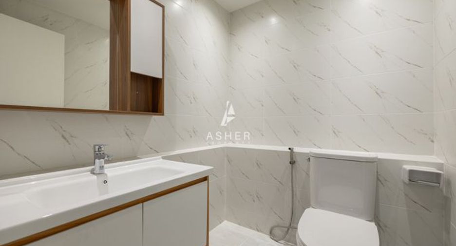 For sale 3 bedrooms condo in Pathum Wan, Bangkok