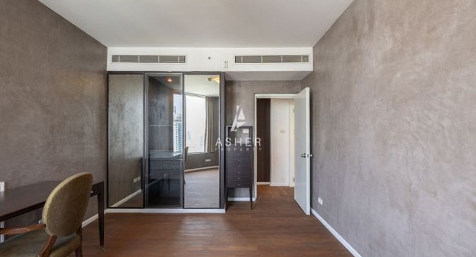 For sale 3 bedrooms condo in Pathum Wan, Bangkok