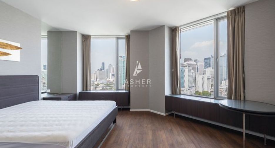 For sale 3 bedrooms condo in Pathum Wan, Bangkok