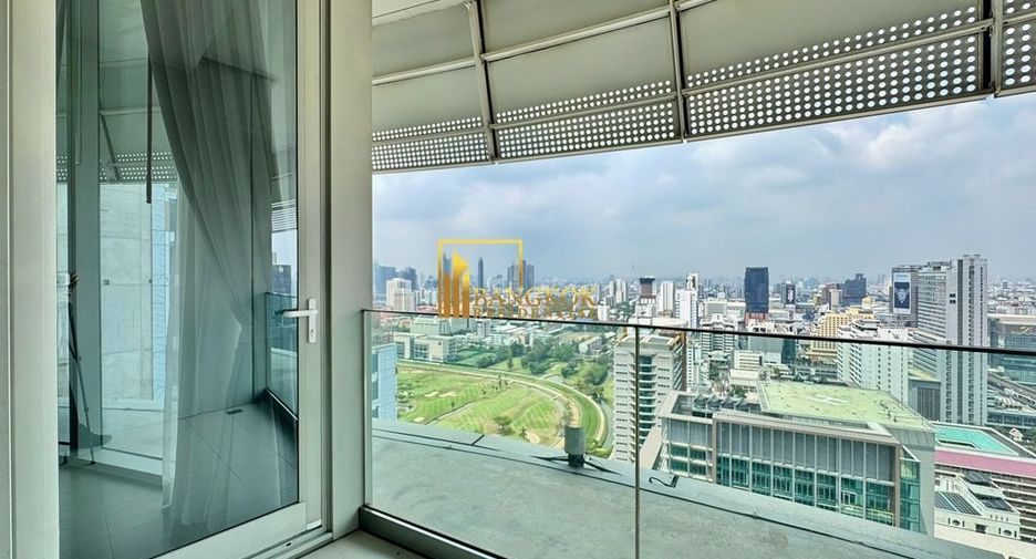 For rent 2 bedrooms condo in Pathum Wan, Bangkok