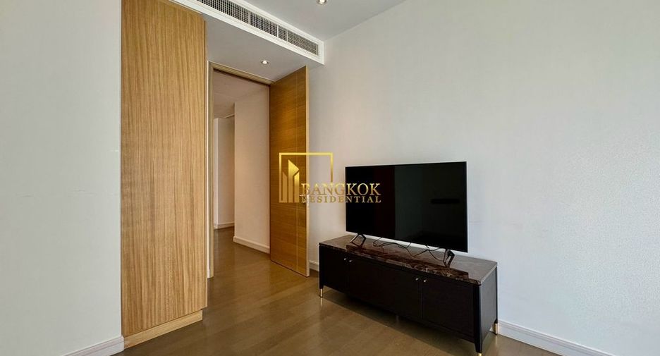For rent 2 bedrooms condo in Pathum Wan, Bangkok