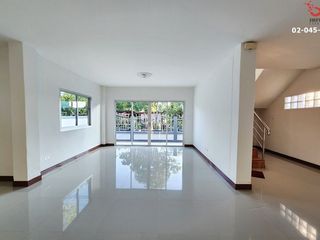 For sale 5 bed house in Nong Chok, Bangkok