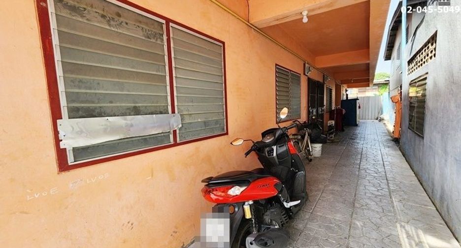For sale 8 bed apartment in Don Mueang, Bangkok