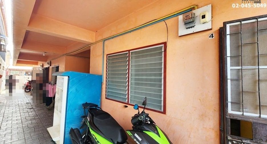 For sale 8 bed apartment in Don Mueang, Bangkok