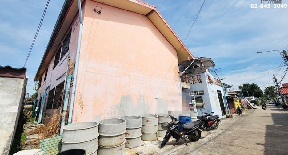 For sale 8 bed apartment in Don Mueang, Bangkok