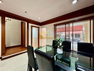For rent 4 bedrooms townhouse in Watthana, Bangkok