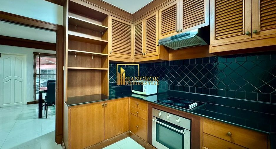 Reihenhaus zur Miete mit 4 Zimmer in Watthana, Bangkok