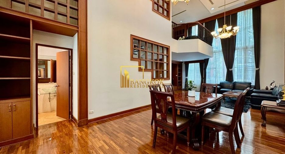 Reihenhaus zur Miete mit 4 Zimmer in Watthana, Bangkok