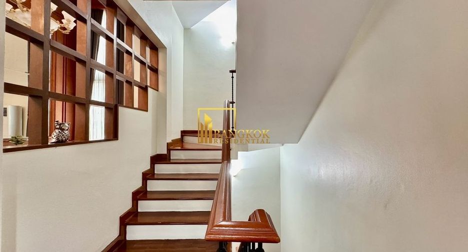Reihenhaus zur Miete mit 4 Zimmer in Watthana, Bangkok