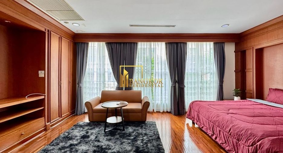 Reihenhaus zur Miete mit 4 Zimmer in Watthana, Bangkok