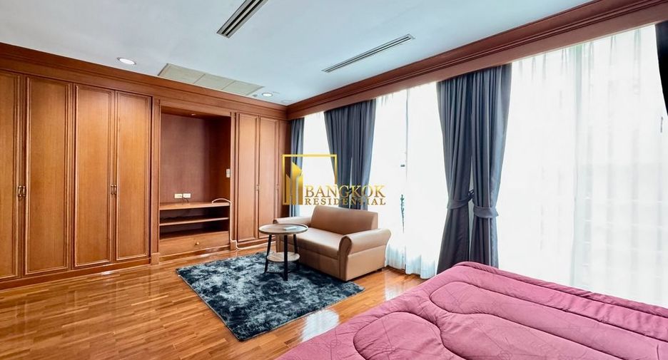 Reihenhaus zur Miete mit 4 Zimmer in Watthana, Bangkok