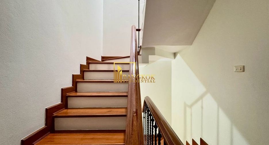 Reihenhaus zur Miete mit 4 Zimmer in Watthana, Bangkok