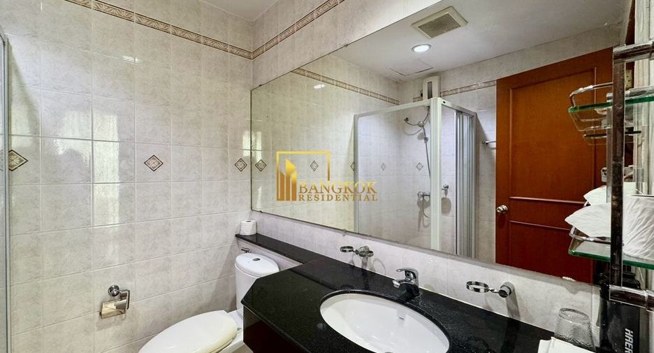 Reihenhaus zur Miete mit 4 Zimmer in Watthana, Bangkok