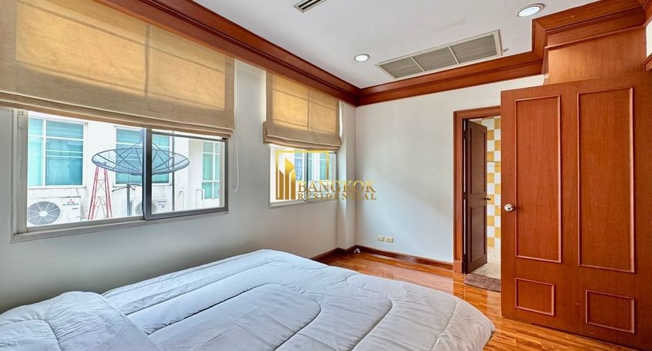 Reihenhaus zur Miete mit 4 Zimmer in Watthana, Bangkok