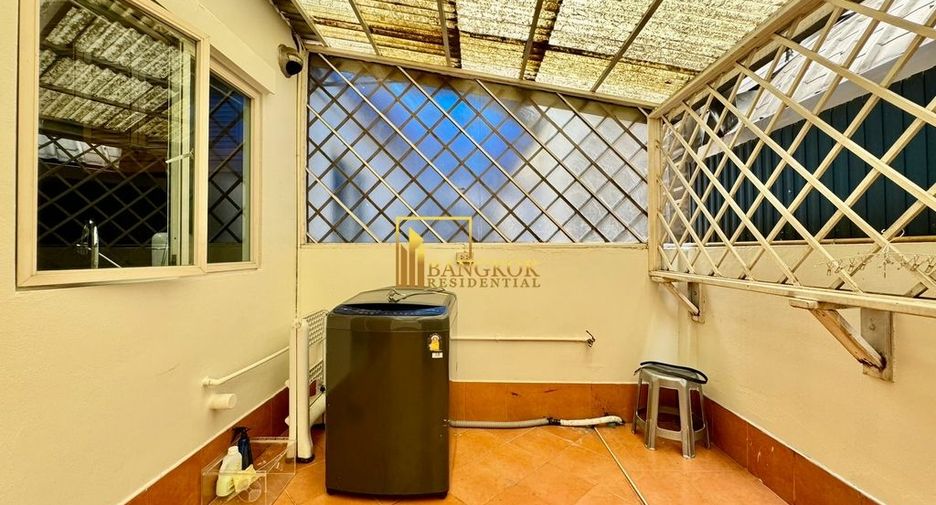 Reihenhaus zur Miete mit 4 Zimmer in Watthana, Bangkok