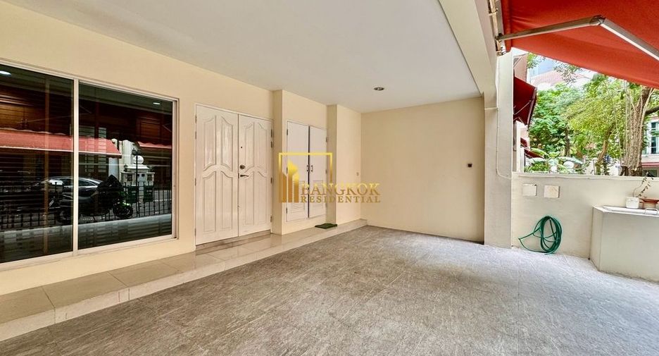 Reihenhaus zur Miete mit 4 Zimmer in Watthana, Bangkok