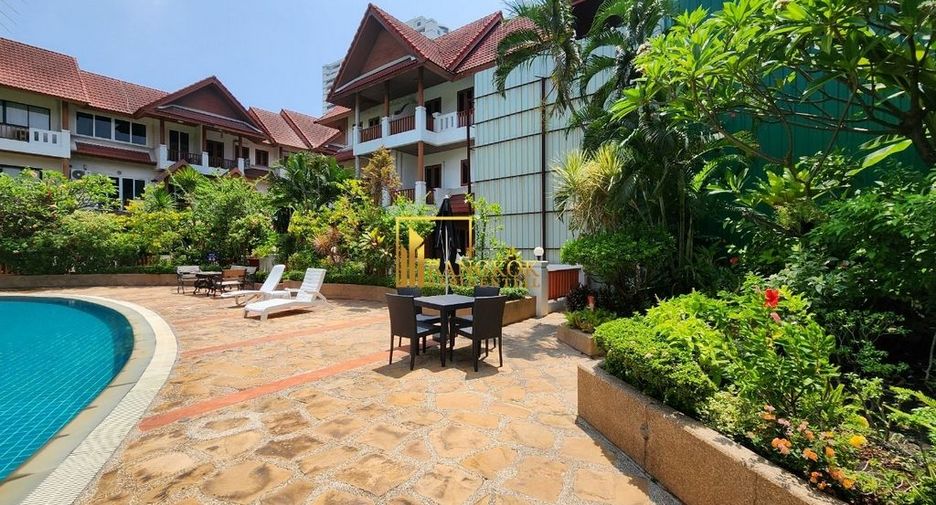 Haus zur Miete mit 3 Zimmer in Watthana, Bangkok