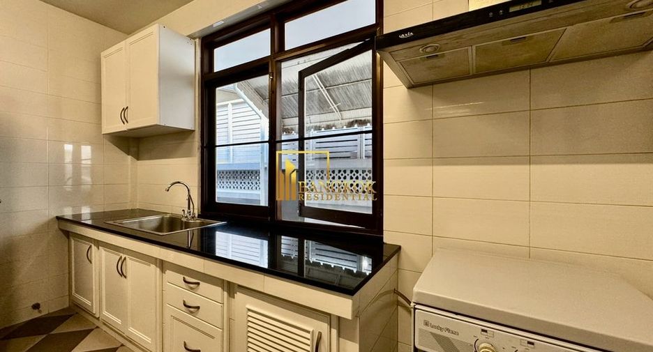 Haus zur Miete mit 3 Zimmer in Watthana, Bangkok