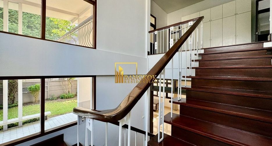 Haus zur Miete mit 3 Zimmer in Watthana, Bangkok
